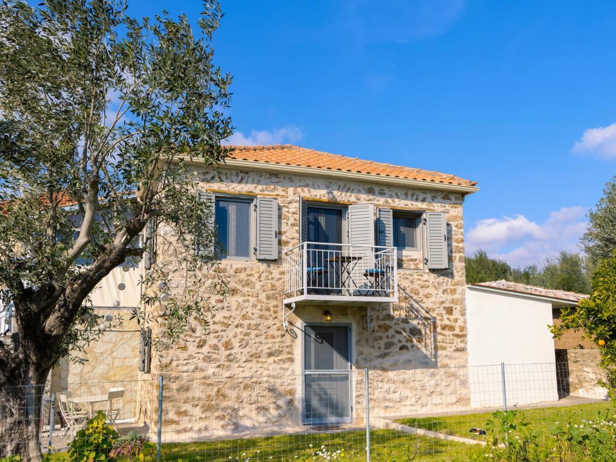 Вілла Messinian Stone House Екстер'єр фото