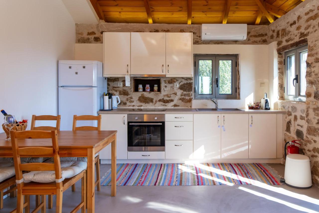 Вілла Messinian Stone House Екстер'єр фото